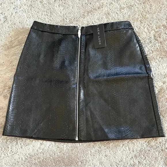 New Look NWT Faux Leather Mini Skirt Black Croc Embossed Full Zipper: 10 - Picture 1 of 8